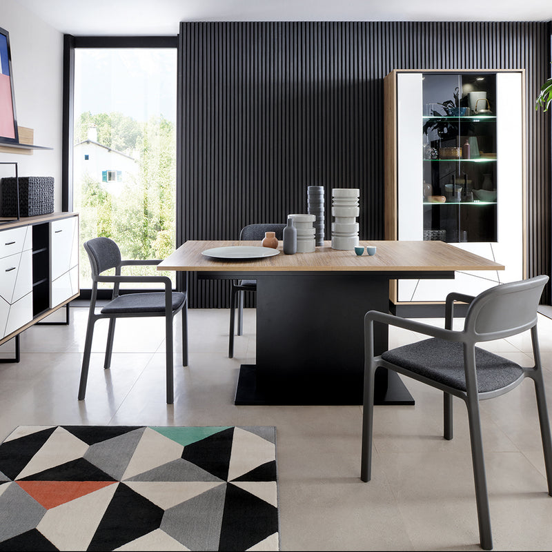 Brolo Extending Dining Table 160 — detail view
