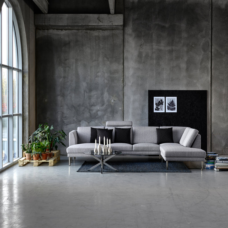 Heaven Round Coffee Table with Glass Top and Chrome Legs — detail view