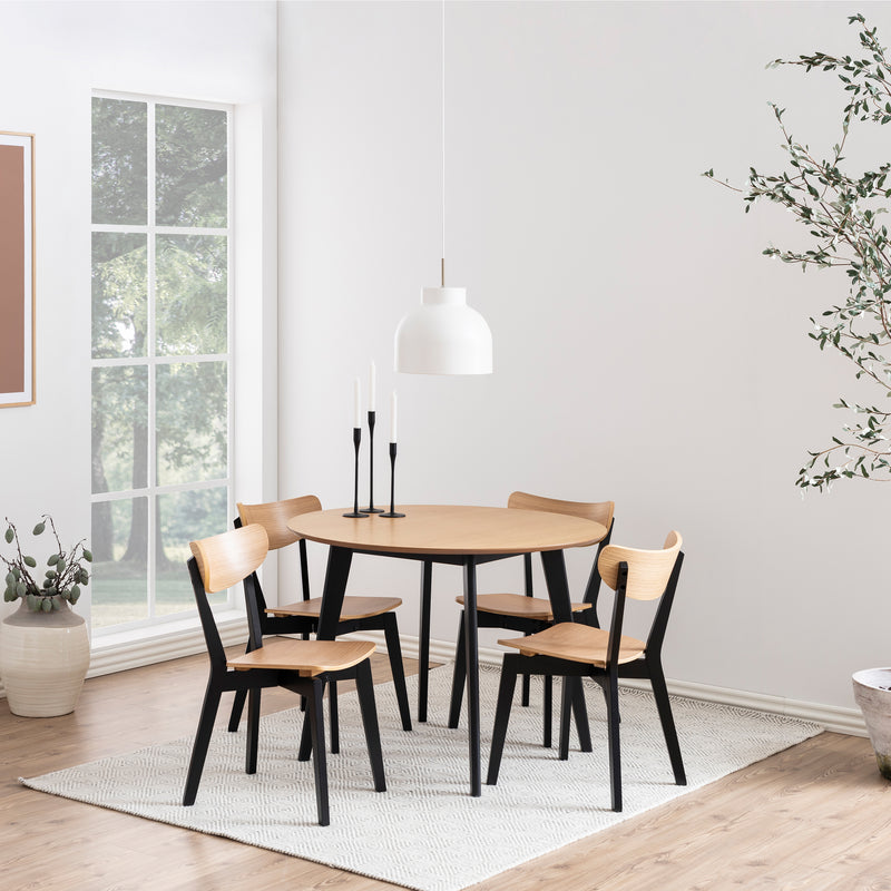 Roxby Round Dining Table in Oak & Black 105cm — detail view