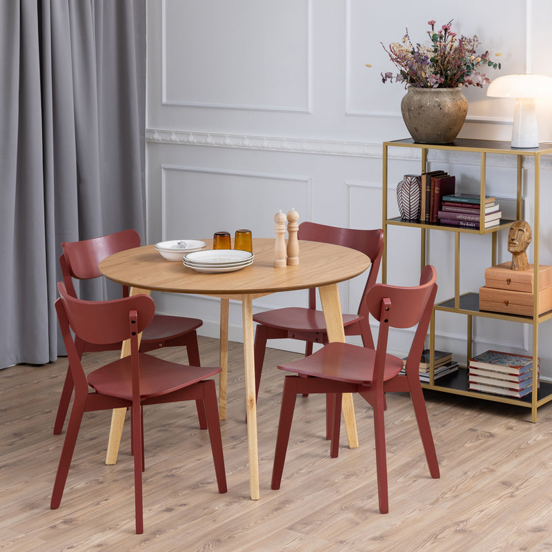 Roxby Round Dining Table in Oak 105cm — detail view