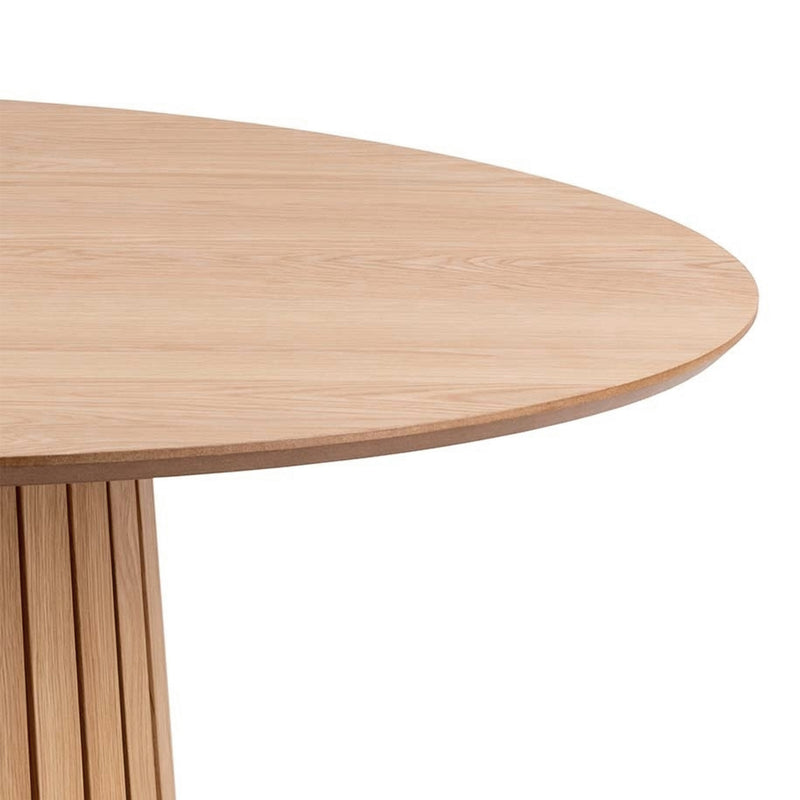 Christo Round Dining Table in Oak — detail view
