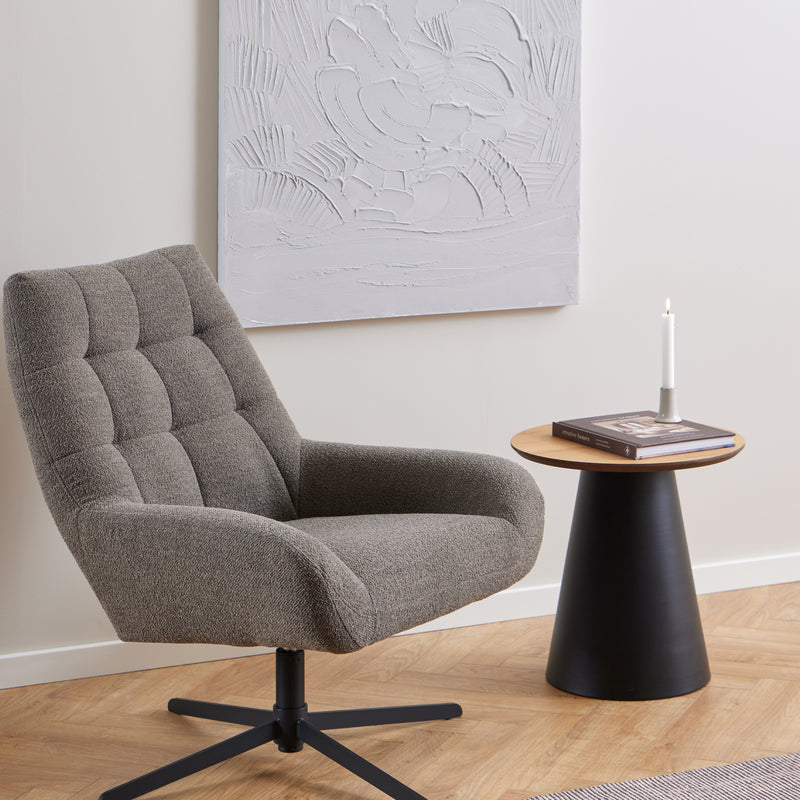 Soli Round Coffee Table in Oak/Black 45x48cm — detail view