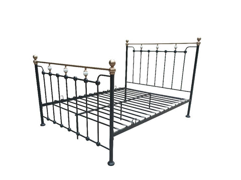 EDIN Metal Bed — view