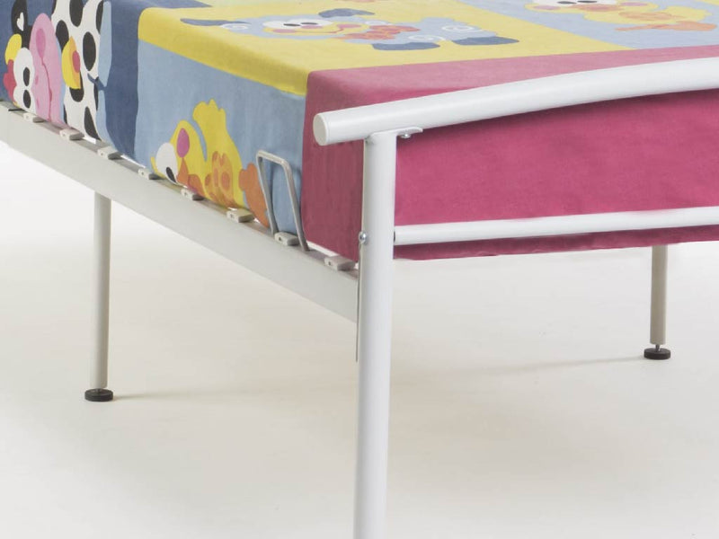 KIE Metal Bed — view